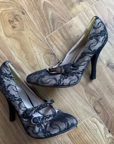 Ladies size strapping - uk,