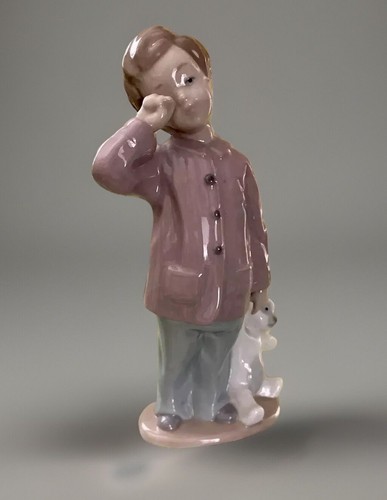 Lladro boy ready - ready, nao