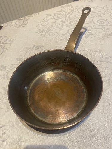 Helvetia copper saucepan