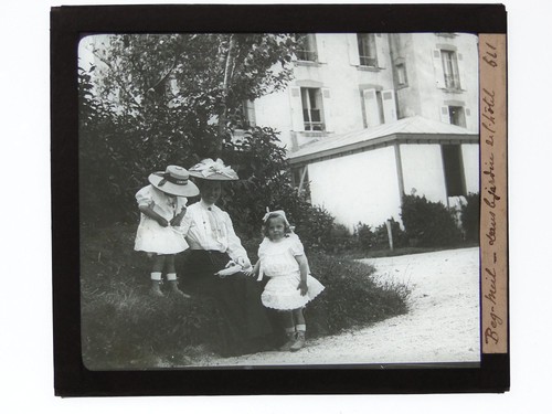 Woman children garden hotel - woman,