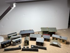 Airfix OO Gauge Model Railway Buildings 