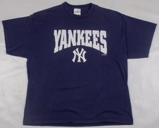 Vintage 2003 New York Yankees Bat & Hat Logo Navy Blue Adidas T-Shirt Men's L/XL