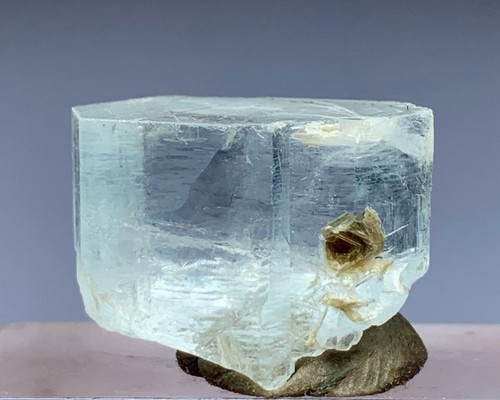 Carat aquamarine crystal - aquamarine,