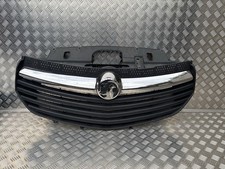 VAUXHALL VIVARO 2016 FRONT GRILLE CHROME VAN 93452300.   93452299