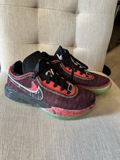 Nike LeBron Witness 7