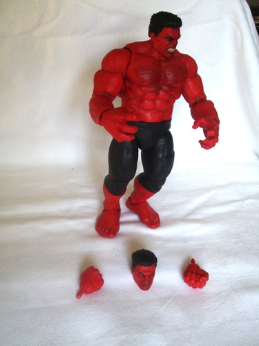 Marvel legends captain - marvel,