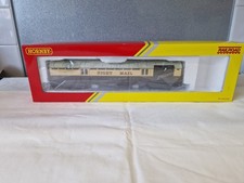 Hornby R4526 Mail Coach