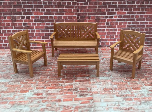 Dolls house miniature wood - miniature,