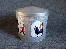 M&S Platinum Jubilee Rotating