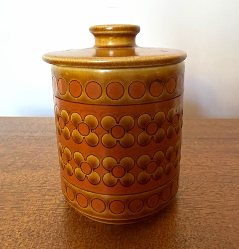 Hornsea saffron ceramic round - ceramic,