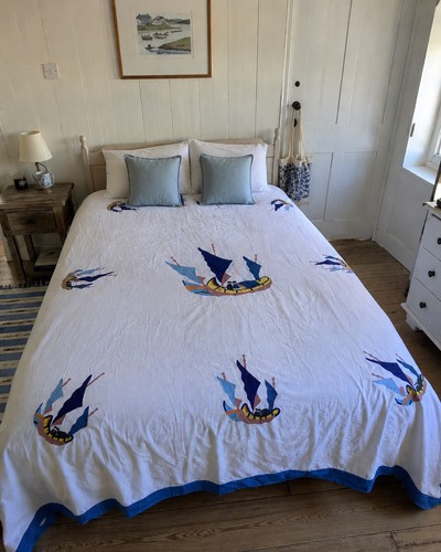 Gorgeous vintage coastal - gorgeous,