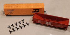 BACHMANN HO - MSL 42' Open Quad Hopper and B & N Box car , plus spare couplings