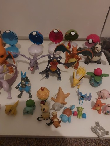 Huge pokémon figures - huge,