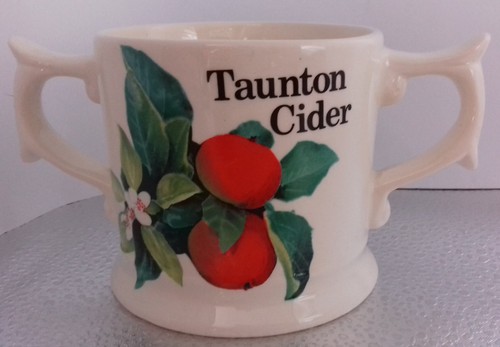 Vintage wade potteries - potteries, taunton
