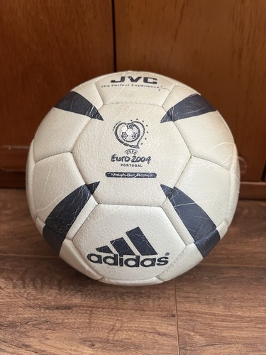 Adidas euro 2004 - 2004, roteiro