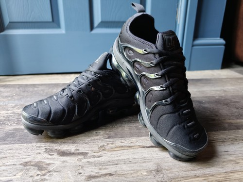 Nike air vapormax plus triple - nike,