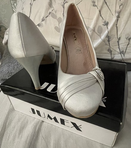 Gorgeous white satin stiletto - gorgeous,