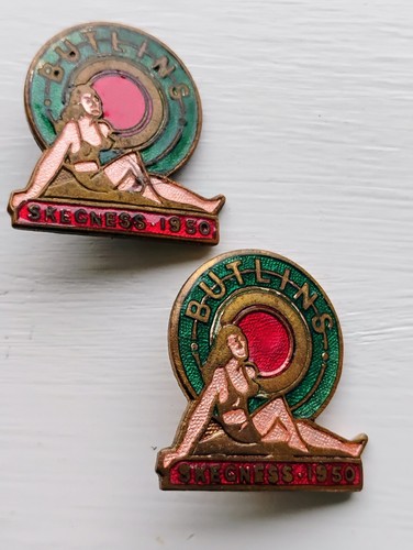 Matching pair butlins - ,