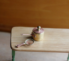 Dolls House Miniatures 1/12th