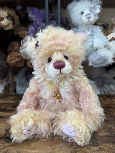 Charlie bears renaissance - bears,