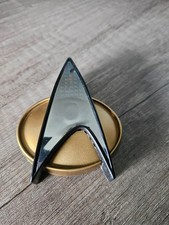 Star Trek Next Generation Communicator Badge 1992 Paramount Pictures Playmates