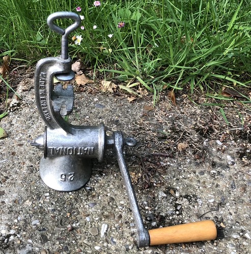 Vintage spong mincemeat maker - vintage,