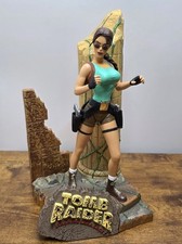 Tomb Raider Statue Starring Lara Croft Eidos VGC Vintage Figure With Pistols