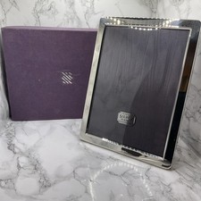 Carrs Brand Modern Design Photo Frame 8” X 6” Photo 7 x 5” EPNS. boxed.