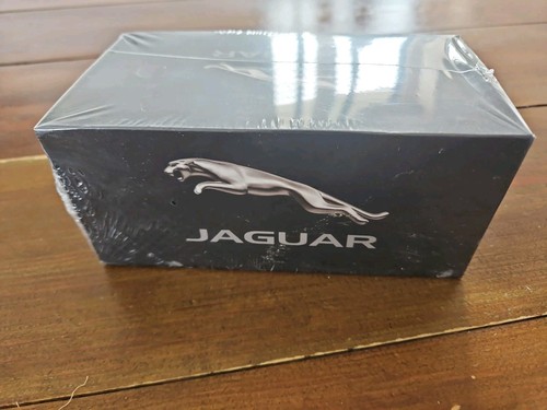 Atlas editions jaguar type - editions,