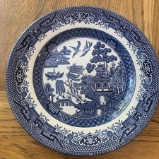  Churchill (England) Blue Willow Pattern Side Plate 17cm diameter 