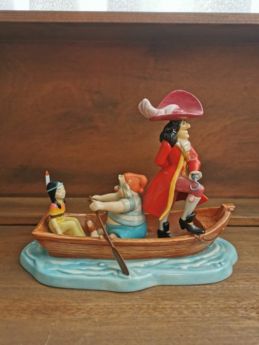 Royal doulton disney showcase - doulton,