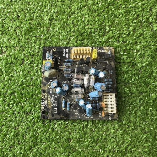 Cambridge audio amplifier - audio,