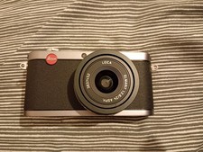 Leica X1 12MP Compact Digital Camera - BUILT IN FLASH NOT WORKING/DAMAGED