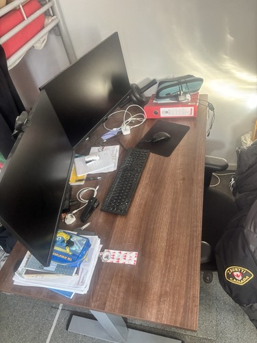 Large sit standing - &, desk