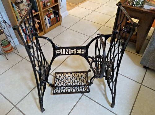 Antique singer cast iron base - antique,
