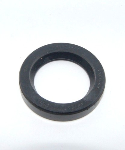Drive half shaft seal for