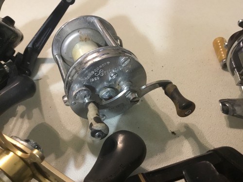 Lot sale fishing reels - lot,