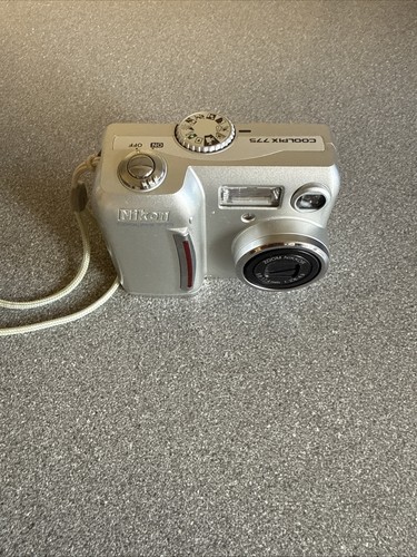 Nikon coolpix 775 - coolpix, 2.0mp