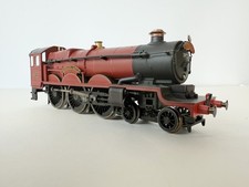 HORNBY HOGWARTS EXPRESS LOCO