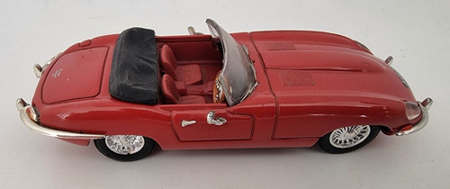 Vanguards jaguar type red - jaguar,