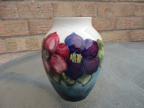 Moorcroft unusual colourway - moorcroft,
