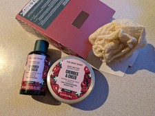 The Body Shop Cherries & Cheer