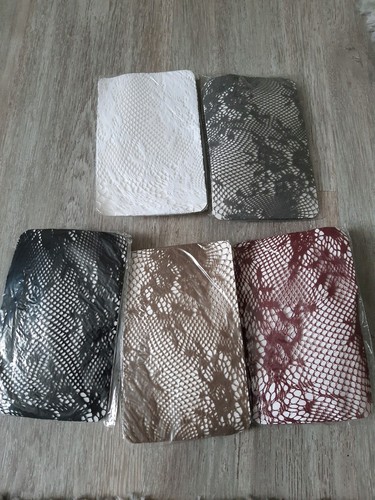 Pack mixed colour lace - of,