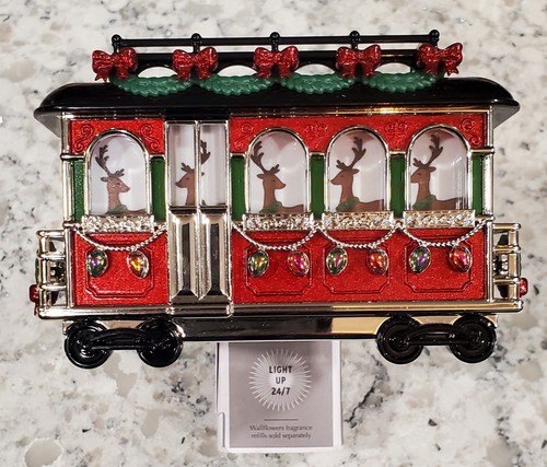 Bath body works - &, reindeer