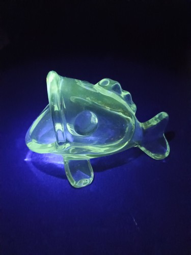 Manganese crystal glass fish - crystal,