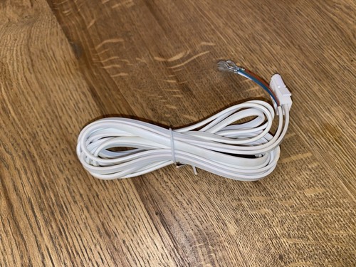 White leads convert - white,