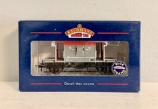 BACHMANN 37-535 OO GAUGE 20T BRAKE VAN RAILFREIGHT RED & GREY MIB!