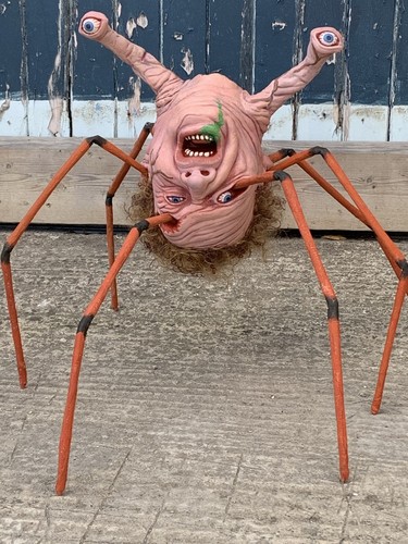 Life size full scale - 1:1, the