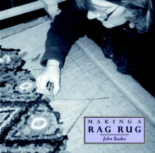 Making rag rug - rag,