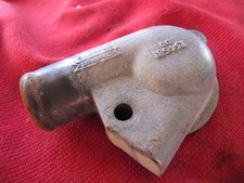 Triumph TR5 thermostat housing